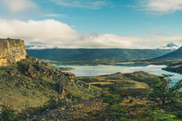 Cueva Milodón,  Laguna Sofia y Puertos
